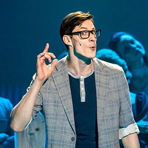 Денис Котельников, популярный актер певец харизматичный артист блог актера